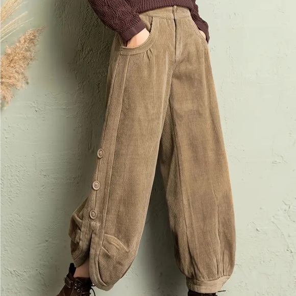 Button Detail Corduroy Pants - Picture 4 of 5
